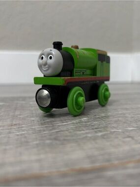 Wooden Percy Y4082 - Thomas & Friends